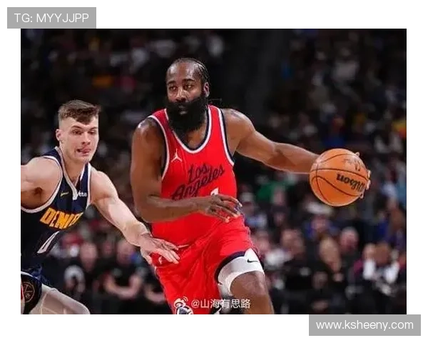 哈珀状态低迷全场仅得6分3助攻失误4次 半场1投仅中1惨淡表现